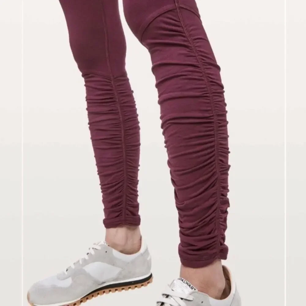 Lululemon Ready To Rulu Tight Leggings in Maroon SZ 10 - Picture 3 of 9